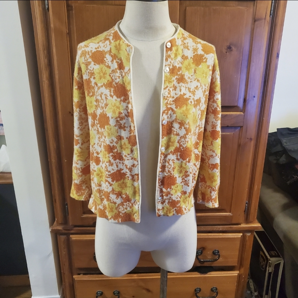 Vintage Floral Orange Yellow 60s Deadstock Cardigan Spring Bright